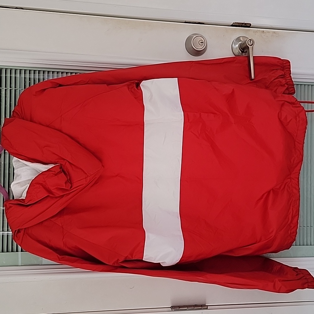 Bailey T's Red Newport Windbreaker Bungee Waist Side Zip Kangroo Pocket - Picture 9 of 12